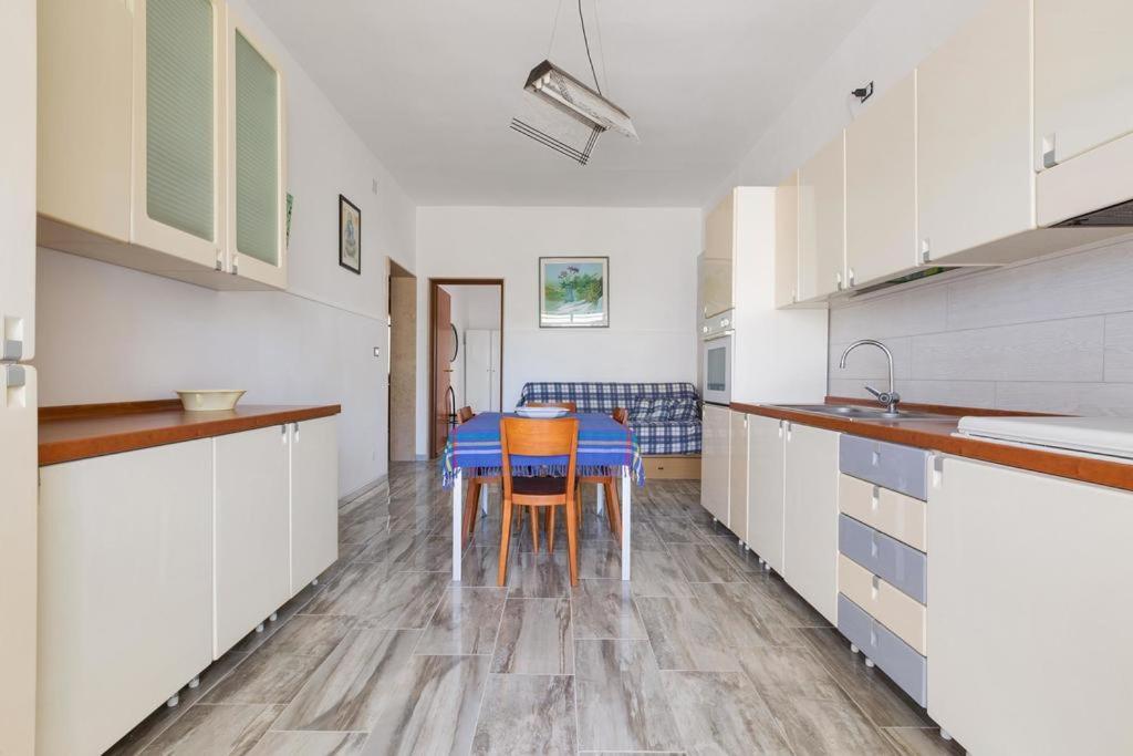 Casa Vacanza Mare Blu 토레 라필로 외부 사진